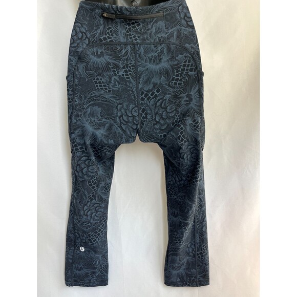 Lululemon Speed Up Crop Pant 4 Navy Blue Floral Activewear Yoga Pilates Leggings - Picture 5 of 12